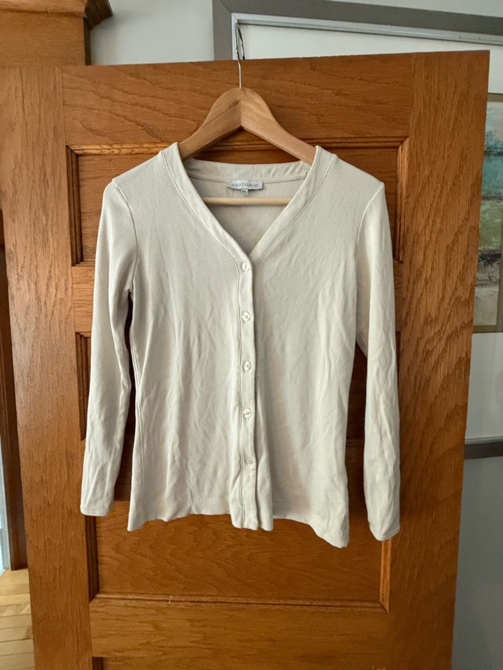 Anatomie Cream V-Neck Button-Front Top